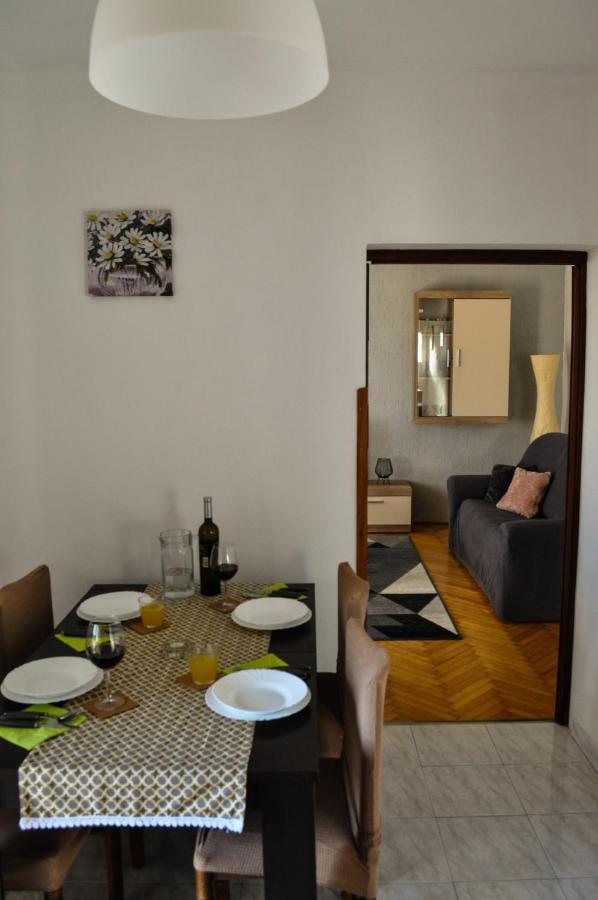 Apartman Anita Buzet Exterior foto